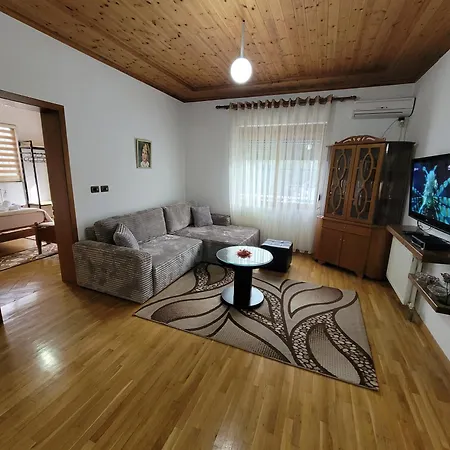 Apartman Jona Gjirokastra